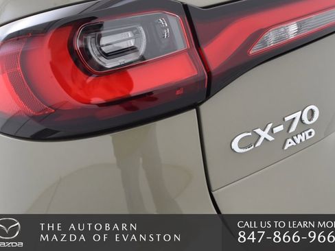 Certified 2025 MAZDA CX-70 Plug-In Hybrid w/ Premium Pkg image 39