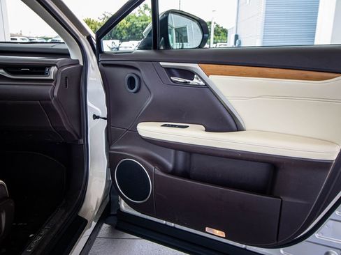 Used 2019 Lexus RX 350 AWD w/ Navigation Package image 17