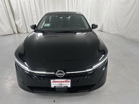 New 2026 Nissan Sentra SV w/ Floor Mat Package FWD image 8