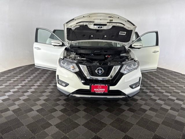 Used 2020 Nissan Rogue SL w/ Premium Package AWD/4WD image 11