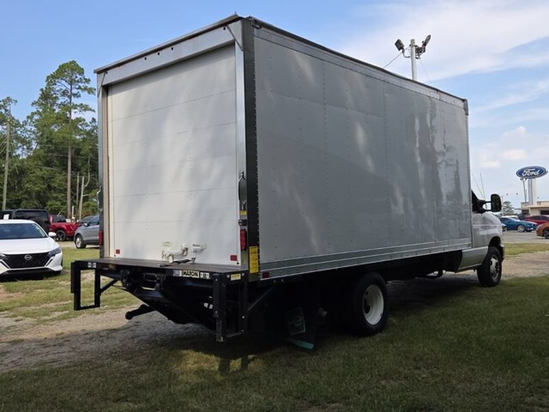 Used 2024 Ford E-350 and Econoline 350 Super Duty w/ Power Windows & Locks Group RWD image 13