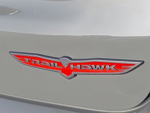 Used 2022 Jeep Compass Trailhawk w/ Trailhawk Convenience Group image 40