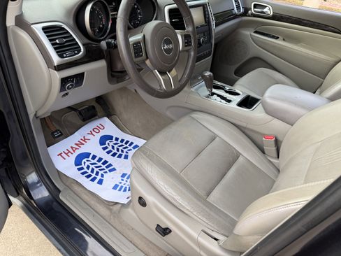Used 2012 Jeep Grand Cherokee Laredo image 22