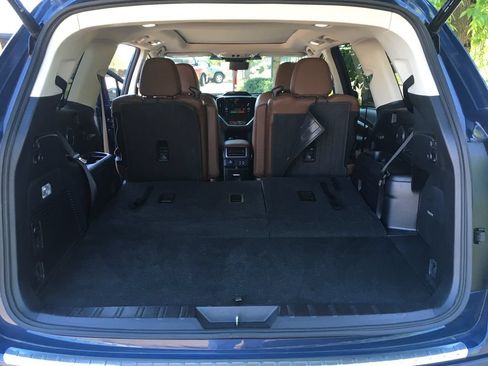 Used 2023 Subaru Ascent Touring AWD/4WD image 34