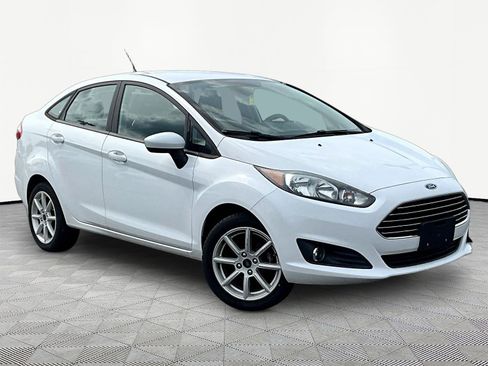 Used 2019 Ford Fiesta SE w/ Equipment Group 201A FWD image 3