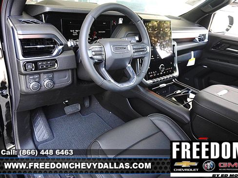 New 2026 GMC Yukon Denali w/ Sun & Power Step Package AWD/4WD image 10