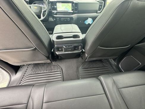 Certified 2025 Chevrolet Silverado 3500 LTZ w/ LTZ Convenience Package image 23