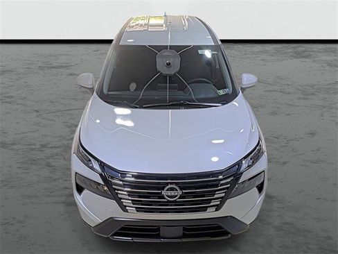 Used 2025 Nissan Rogue SV AWD/4WD image 6