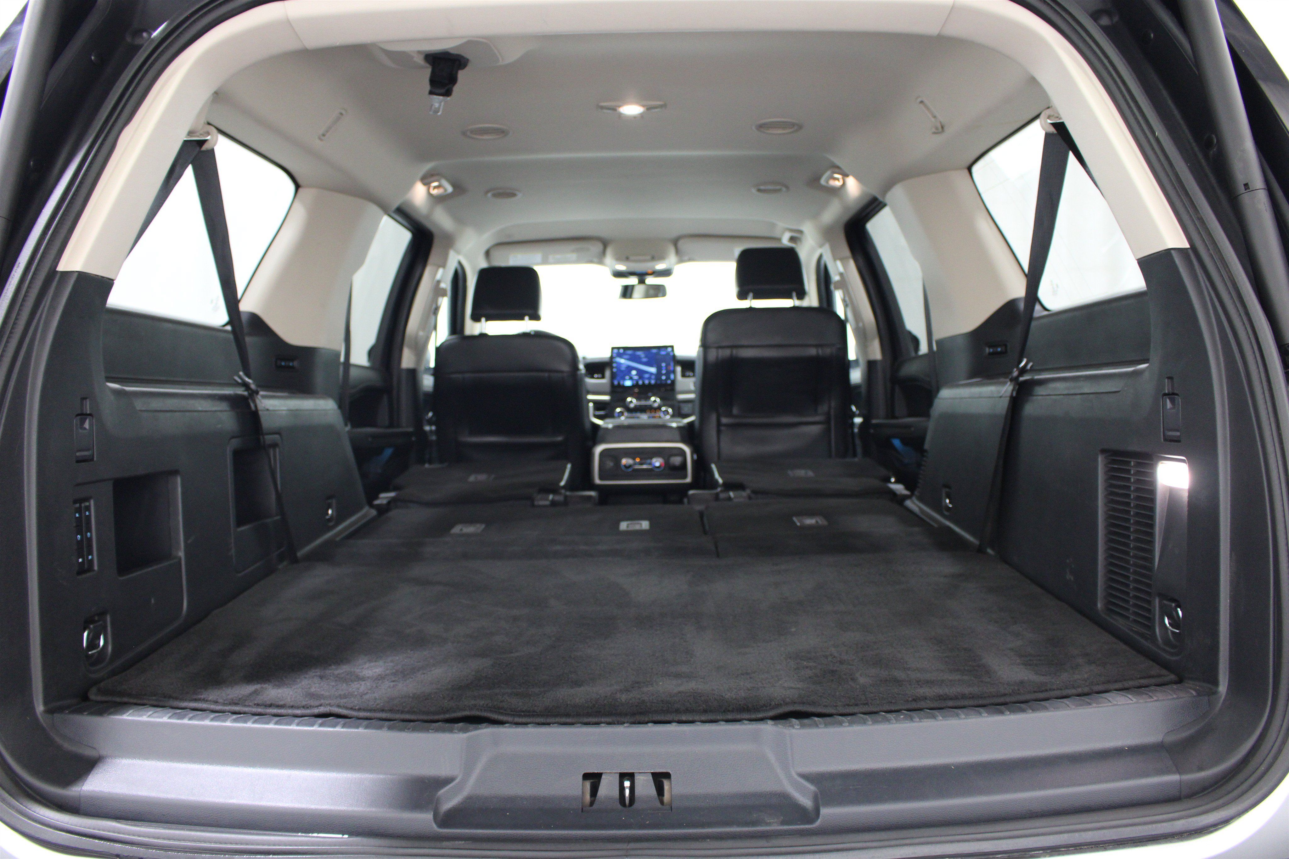 Used 2022 Ford Expedition Max XLT AWD/4WD image 25
