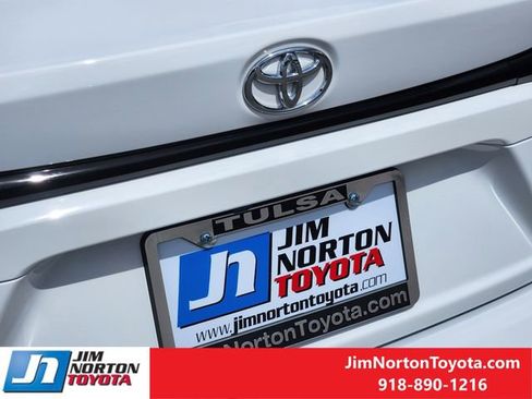 Used 2026 Toyota Corolla LE FWD image 11