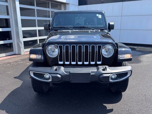 Used 2023 Jeep Wrangler Unlimited Sahara AWD/4WD image 8