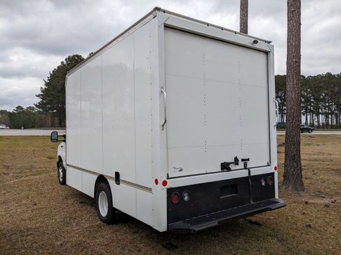 New 2024 Ford E-450 and Econoline 450 Super Duty w/ Driver's Safety Package image 6