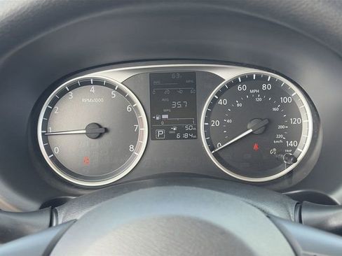 Used 2025 Nissan Kicks Play S image 25