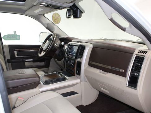 Used 2018 RAM 2500 Longhorn w/ Longhorn Southfork Package image 28