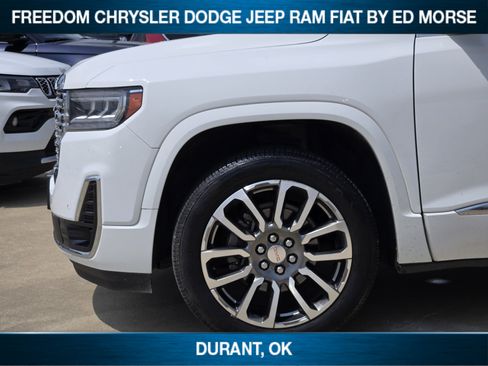 Used 2020 GMC Acadia Denali w/ Technology Package FWD image 6
