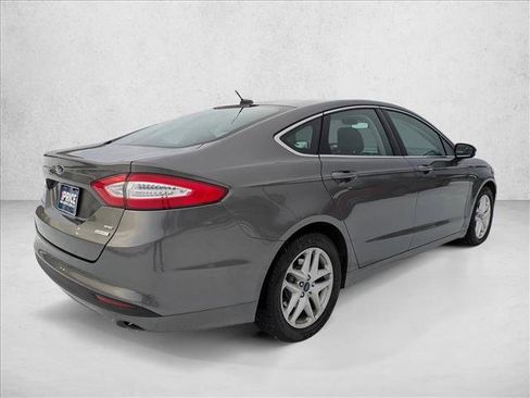 Used 2014 Ford Fusion SE w/ Equipment Group 202A image 5