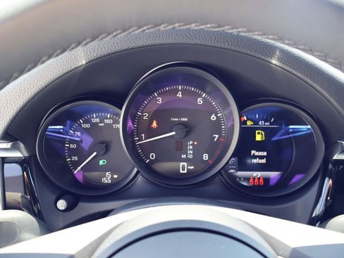 New 2026 Porsche Macan AWD/4WD image 16