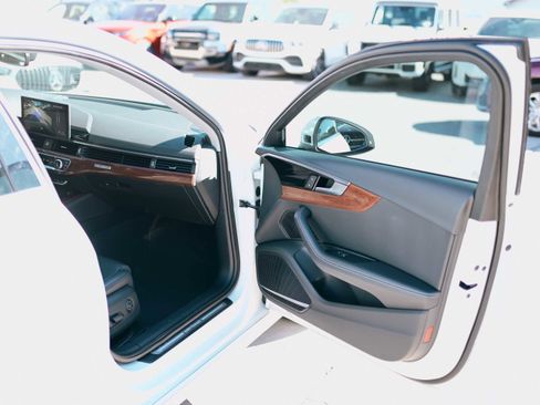 Used 2020 Audi A4 2.0T allroad Premium Plus w/ Premium Plus Package image 15