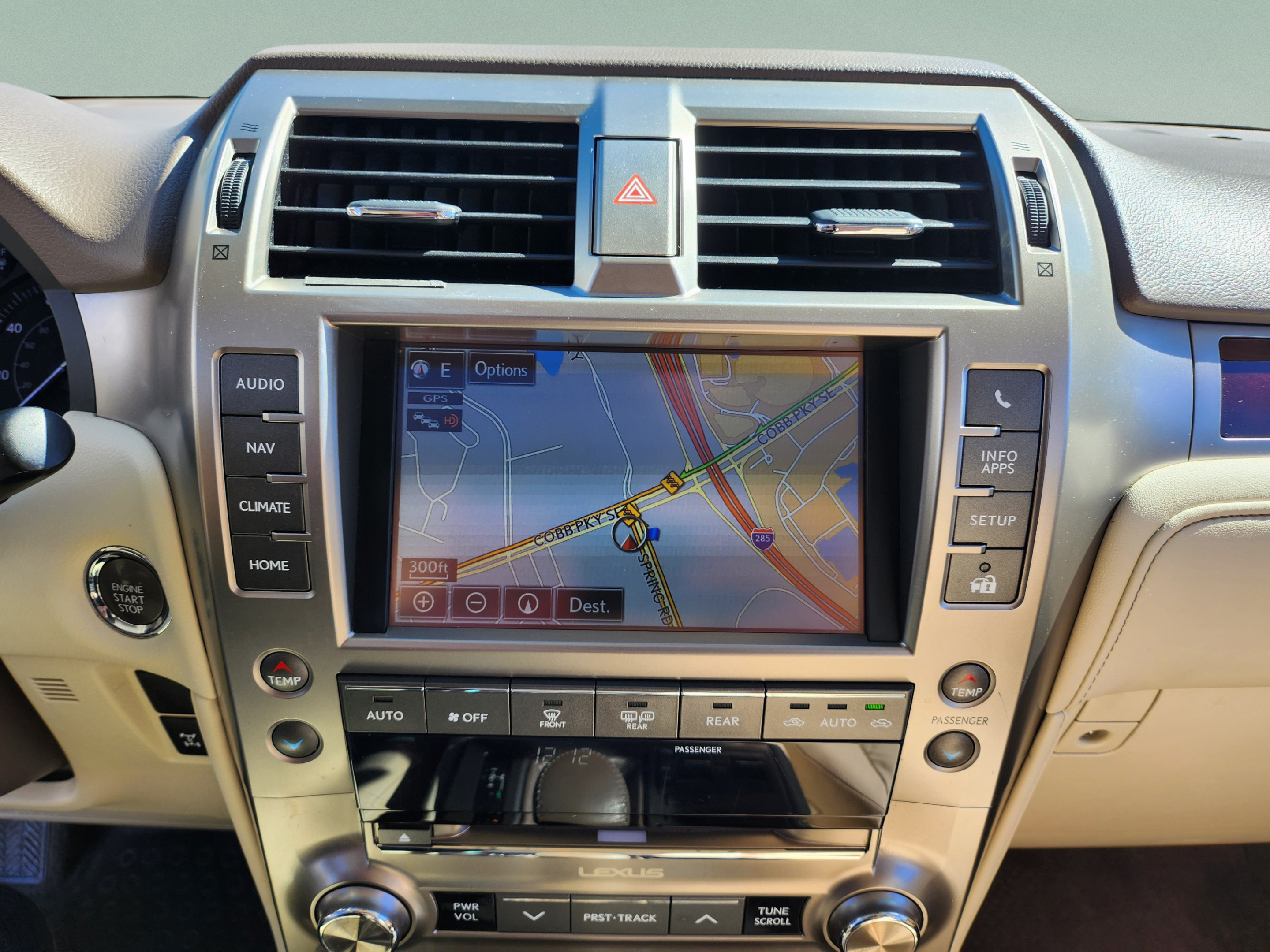 Used 2015 Lexus GX 460 w/ Premium Package AWD/4WD image 17