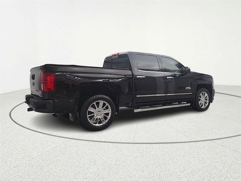Used 2016 Chevrolet Silverado 1500 High Country w/ High Country Premium Package image 8