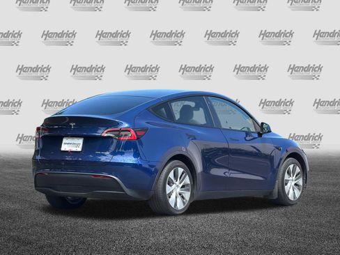 Used 2021 Tesla Model Y Long Range AWD/4WD image 5