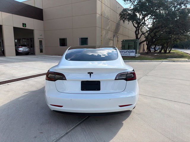 Used 2021 Tesla Model 3 Standard Range Plus RWD image 3