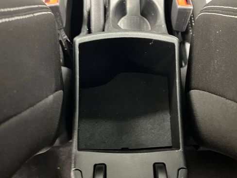 Used 2025 Hyundai Venue SEL FWD image 37