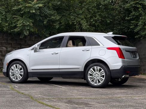 Used 2018 Cadillac XT5 Premium Luxury w/ Driver Assist Package AWD/4WD image 8