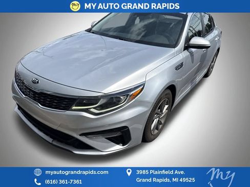 Used 2019 Kia Optima LX FWD image 2