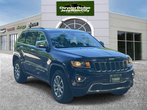 Used 2016 Jeep Grand Cherokee Limited AWD/4WD image 4