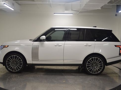 Used 2022 Land Rover Range Rover Westminster Edition image 2
