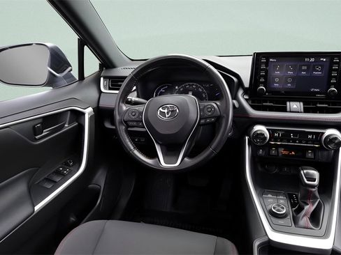 Certified 2021 Toyota RAV4 SE w/ Weather & Moonroof Package image 28