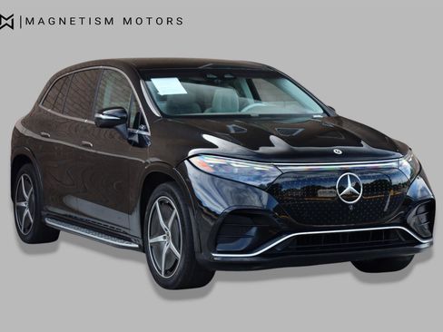 Used 2023 Mercedes-Benz EQS 580 4MATIC SUV image 6