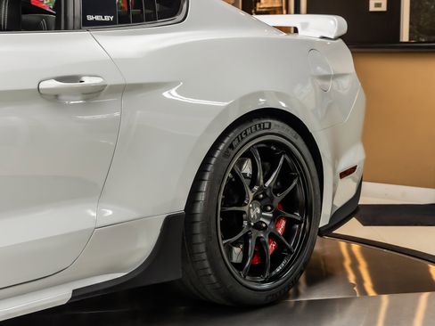 Used 2022 Ford Mustang GT Premium w/ GT Performance Package RWD image 30