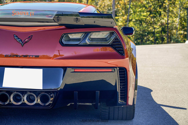 Used 2015 Chevrolet Corvette Z06 w/ Z07 Performance Package RWD image 65
