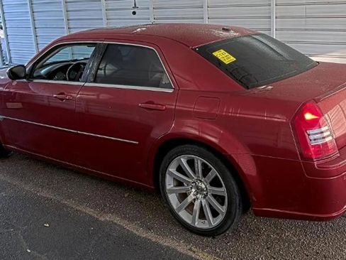 Used 2007 Chrysler 300 SRT8 image 2