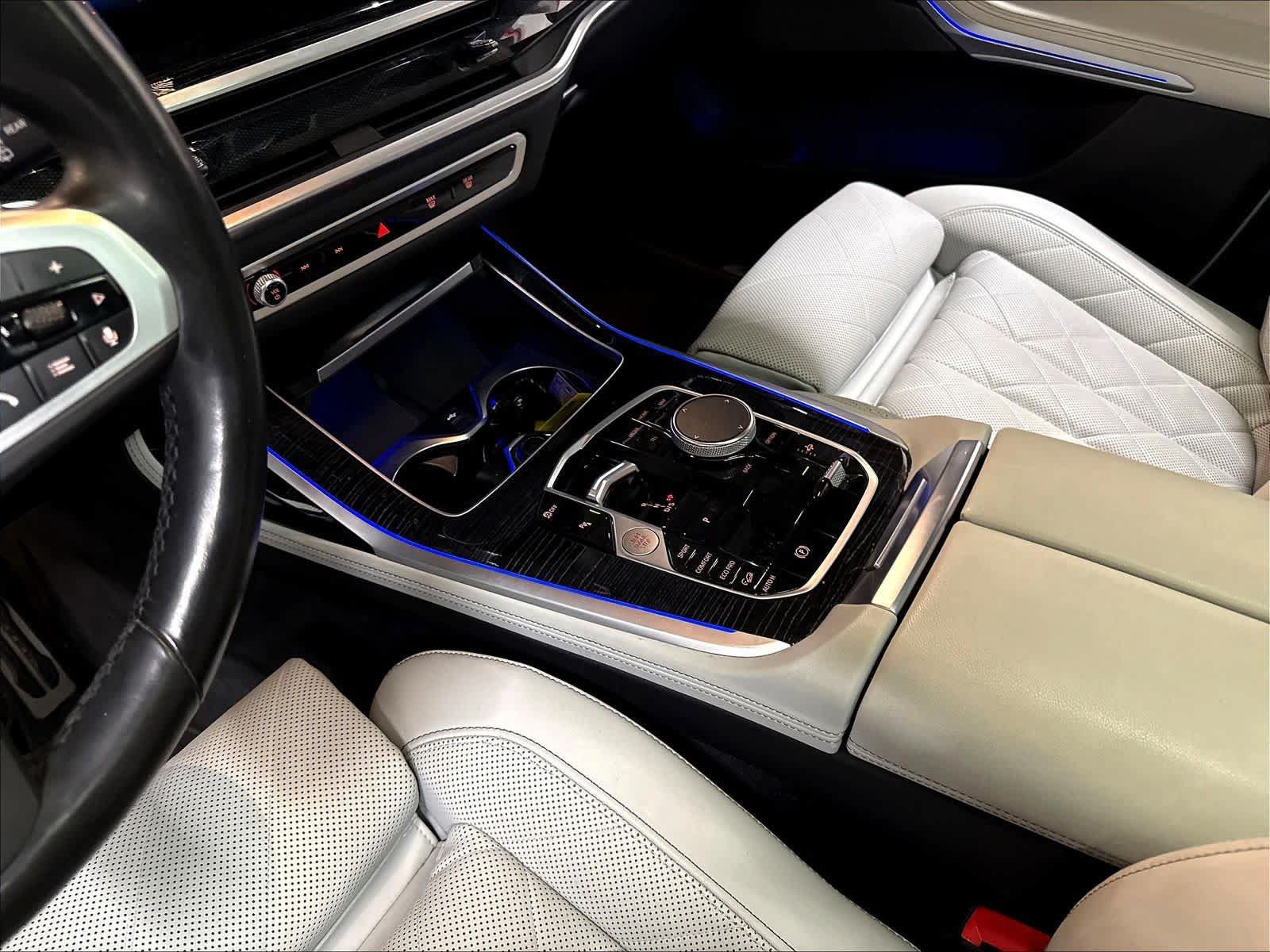 Used 2024 BMW X7 xDrive40i w/ M Sport Package AWD/4WD image 20
