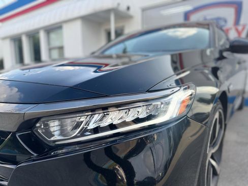 Used 2020 Honda Accord Sport image 12