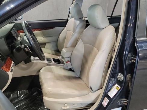 Used 2012 Subaru Outback 2.5i Limited AWD/4WD image 25