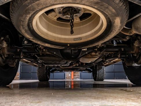 Used 2013 Lexus GX 460 image 16