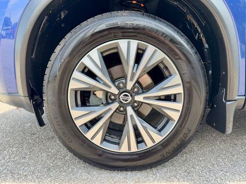 Used 2021 Nissan Rogue SV w/ Premium Package AWD/4WD image 29