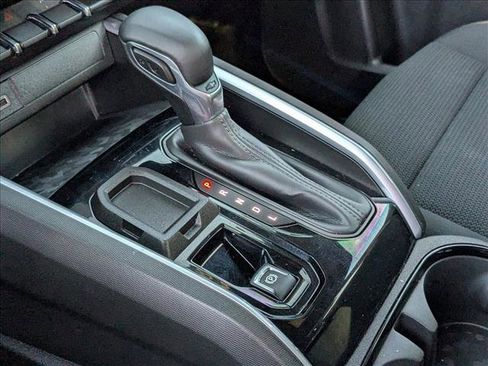 Used 2023 Chevrolet Colorado LT image 11