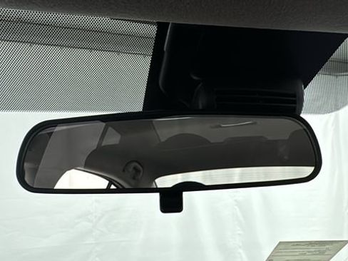 New 2025 Nissan Versa SR w/ Trunk Package image 29