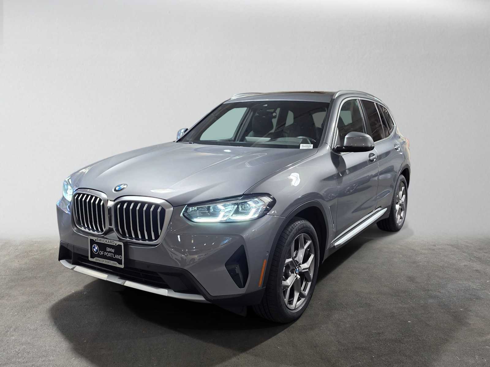 Used 2023 BMW X3 xDrive30i w/ Premium Package w/ZPA AWD/4WD image 7