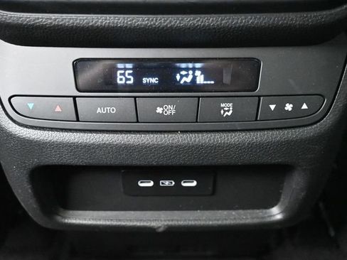 Used 2025 Honda Pilot EX-L image 20