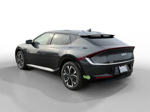 Used 2023 Kia EV6 Wind image 3