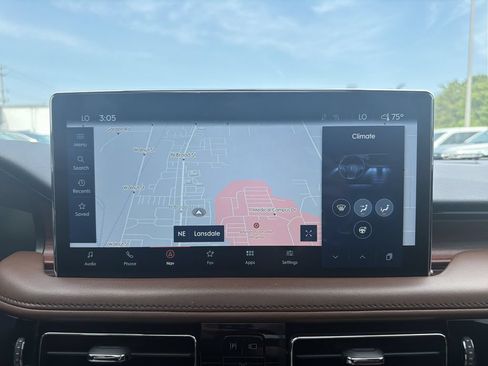 Certified 2023 Lincoln Nautilus Reserve w/ Equipment Group 201A AWD/4WD image 24