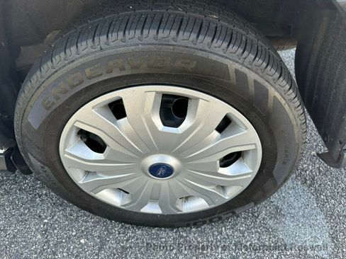 Used 2021 Ford Transit Connect XL image 15