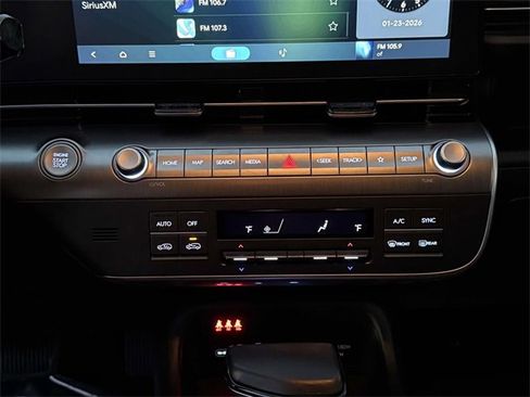 Used 2024 Hyundai Kona SEL image 14