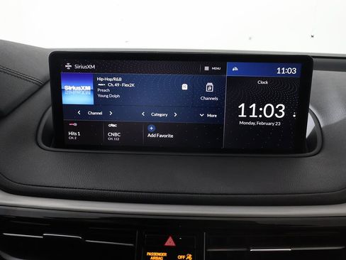 Used 2023 Acura MDX SH-AWD image 45